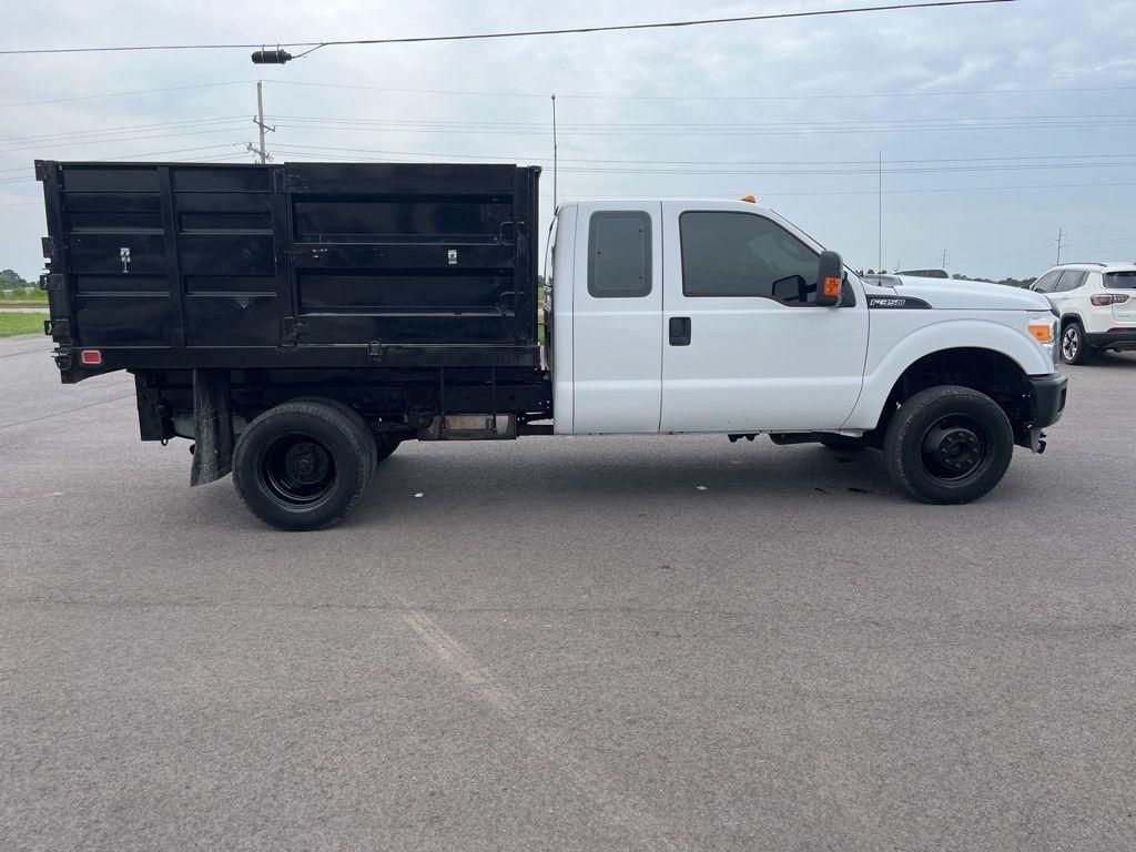 ford f-350 super duty chassis cab 2016 1FD8X3H67GEA16651 image ford f-350 super duty chassis cab 2016 1FD8X3H67GEA16651 image